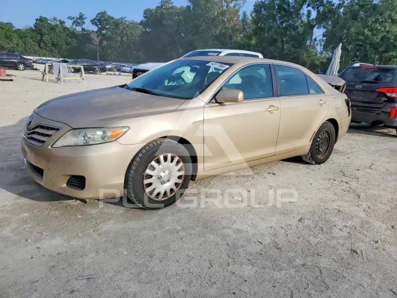 2011 Toyota CAMRY photo