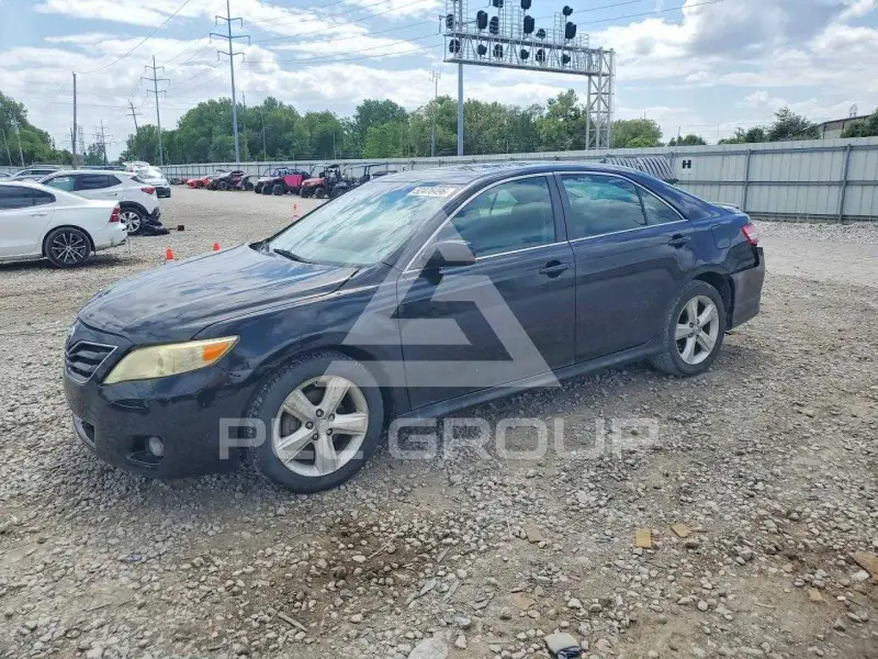 2011 Toyota CAMRY фото