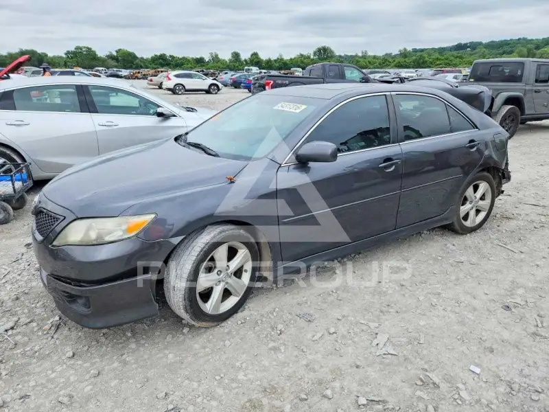 2011 Toyota CAMRY фото