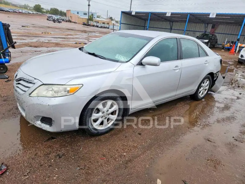 2011 Toyota CAMRY photo