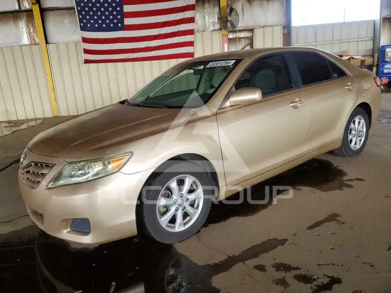 2011 Toyota CAMRY фото