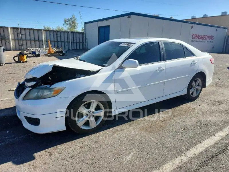 2011 Toyota CAMRY фото