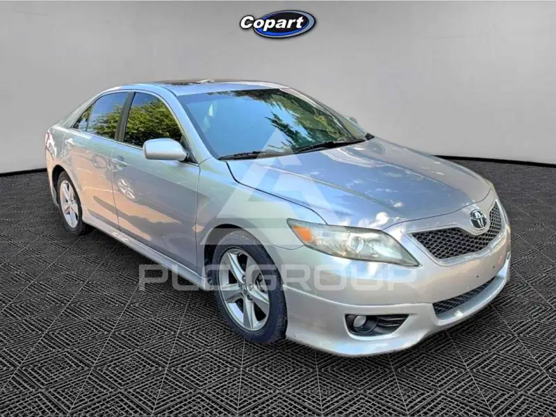 2011 Toyota CAMRY фото