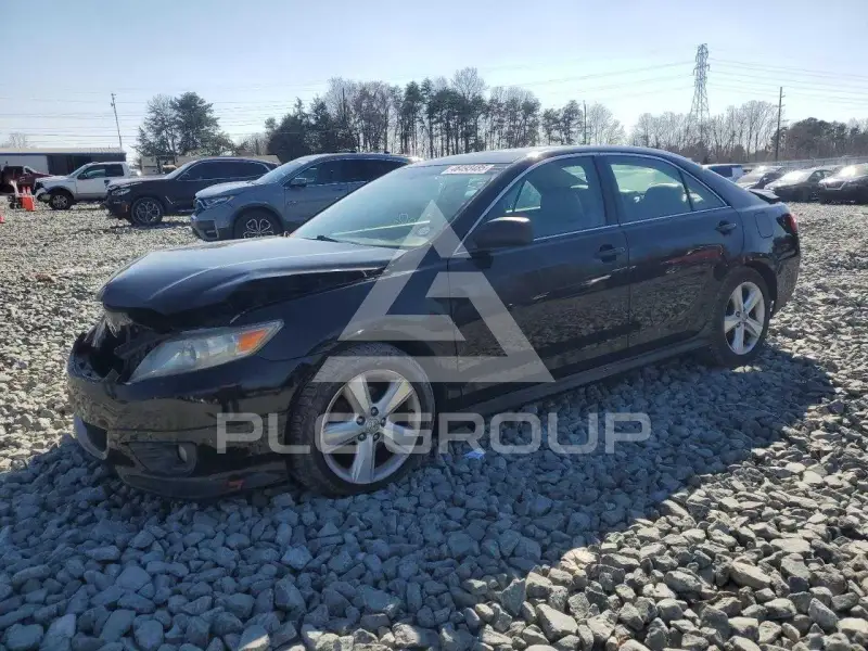 2011 Toyota CAMRY фото