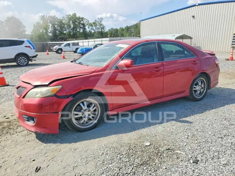 2011 Toyota CAMRY фото