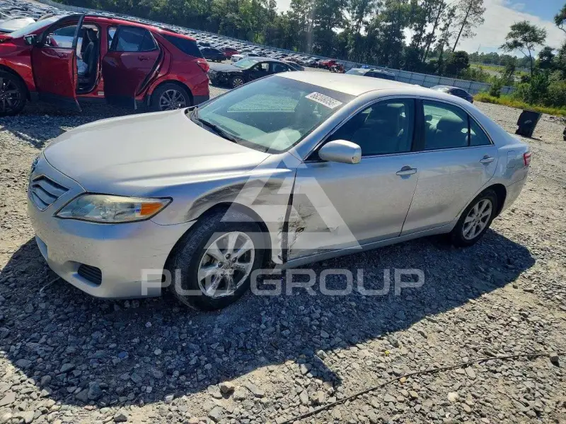 2011 Toyota CAMRY фото