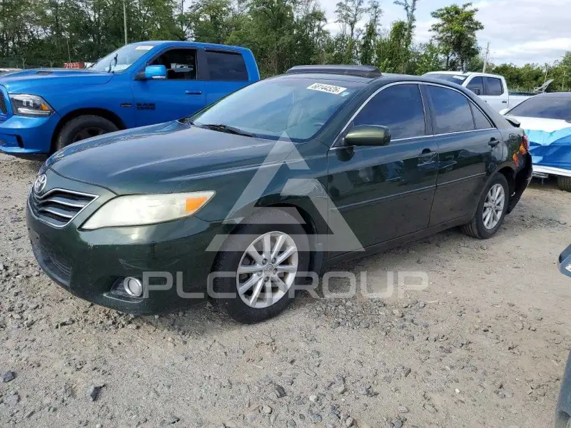 2011 Toyota CAMRY photo