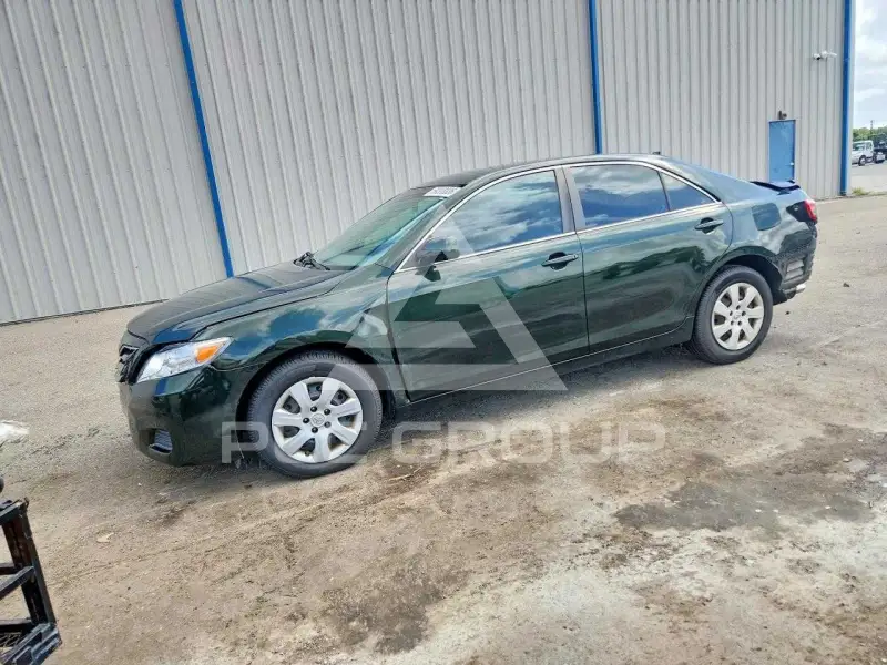 2011 Toyota CAMRY photo