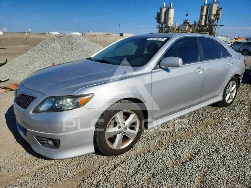 2011 Toyota CAMRY фото