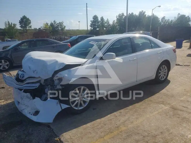 2011 Toyota CAMRY фото