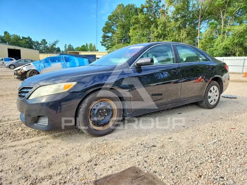 2011 Toyota CAMRY фото