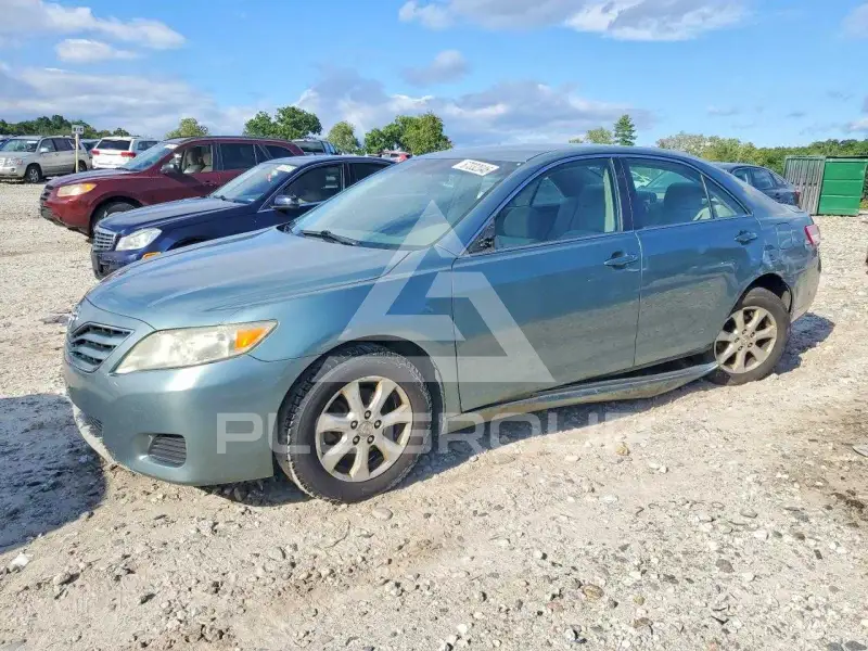 2011 Toyota CAMRY фото