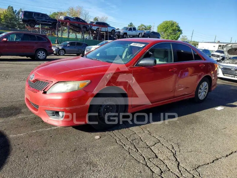 2011 Toyota CAMRY фото
