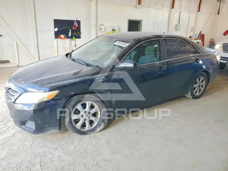 2011 Toyota CAMRY photo