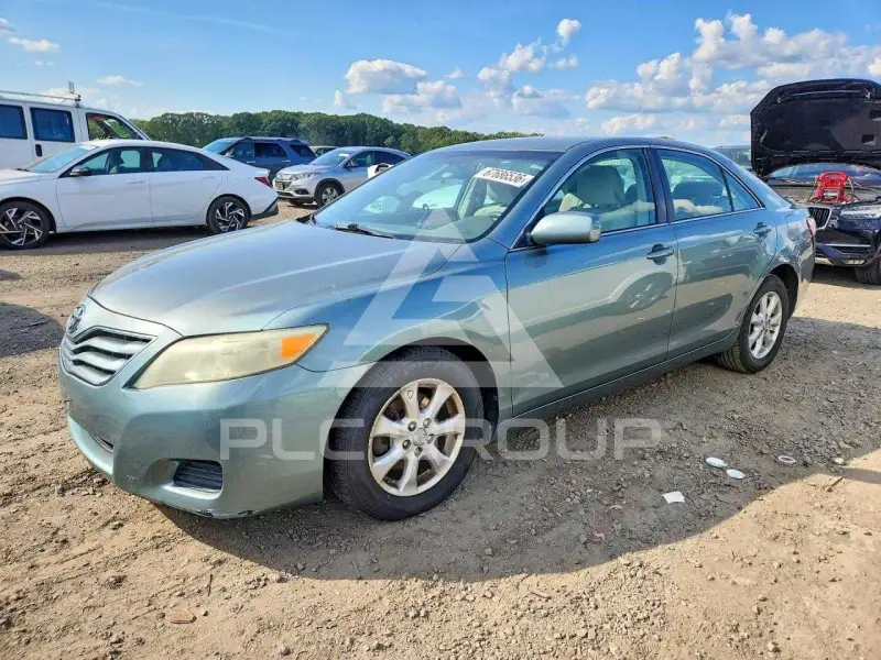 2011 Toyota CAMRY фото