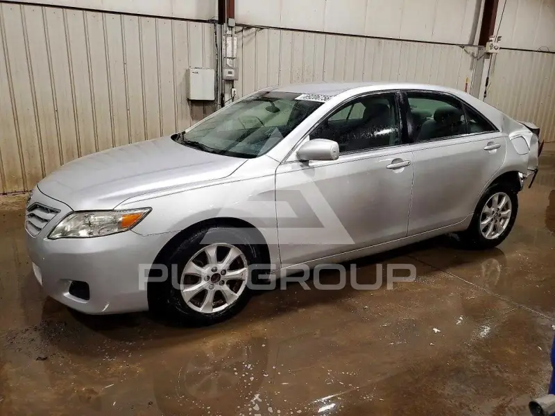 2011 Toyota CAMRY photo