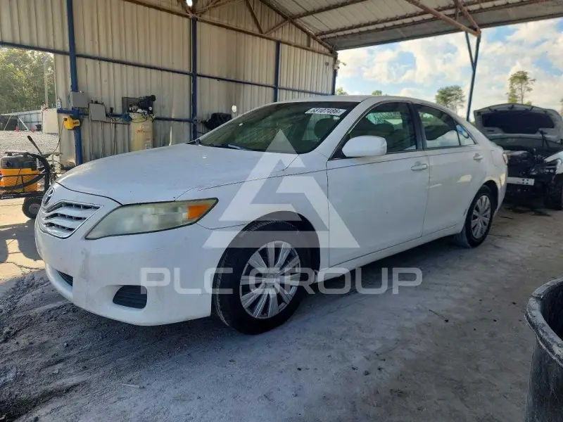 2011 Toyota CAMRY фото