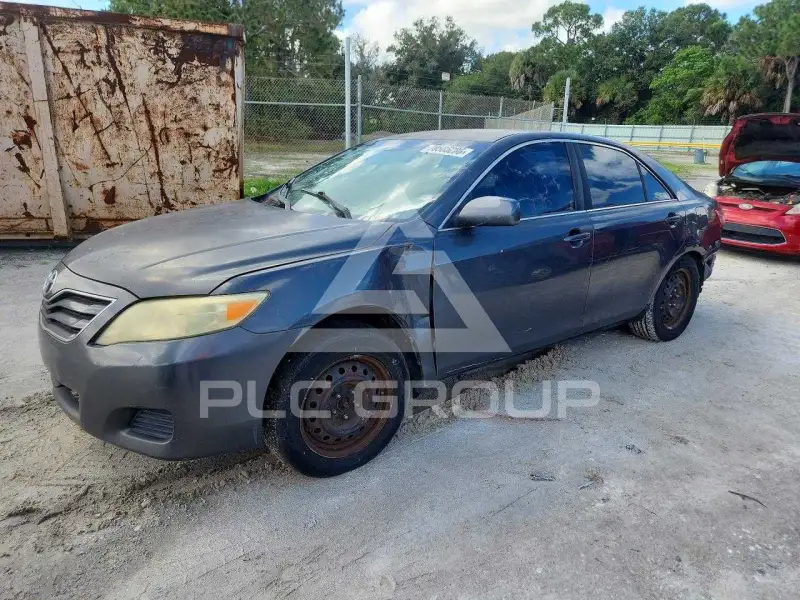 2011 Toyota CAMRY фото