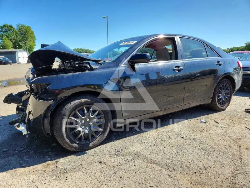 2011 Toyota CAMRY фото