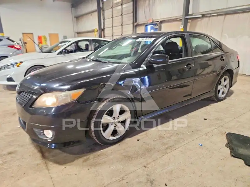 2011 Toyota CAMRY фото