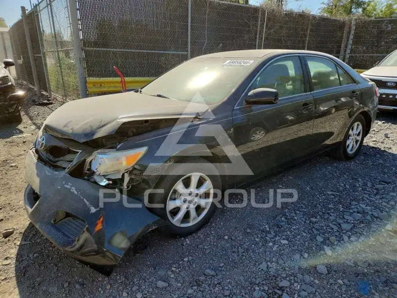 2011 Toyota CAMRY фото