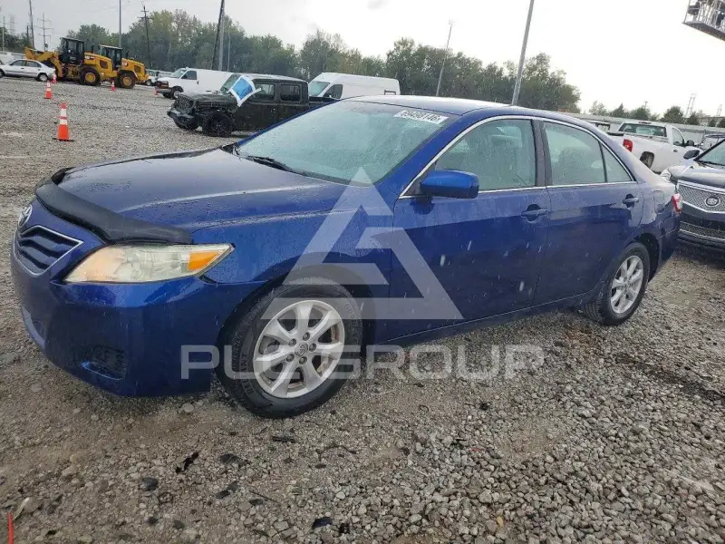 2011 Toyota CAMRY фото