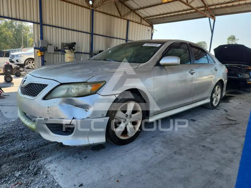 2011 Toyota CAMRY фото