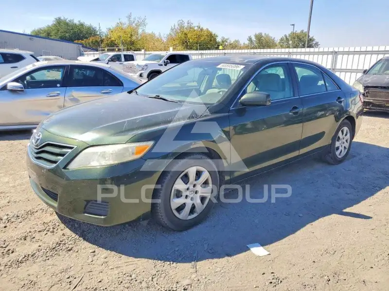 2011 Toyota CAMRY photo