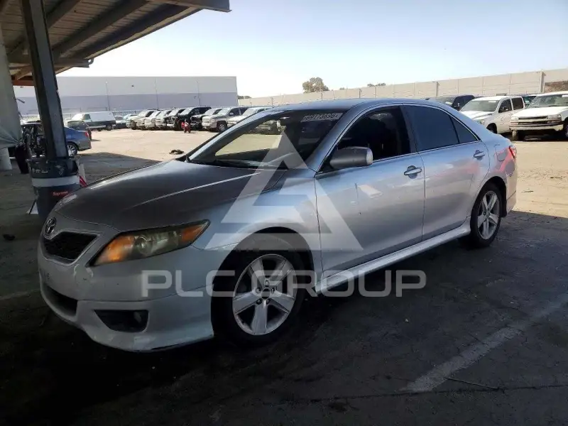 2011 Toyota CAMRY фото