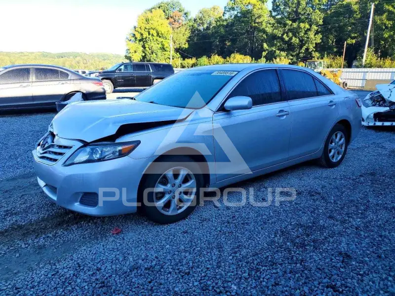 2011 Toyota CAMRY photo