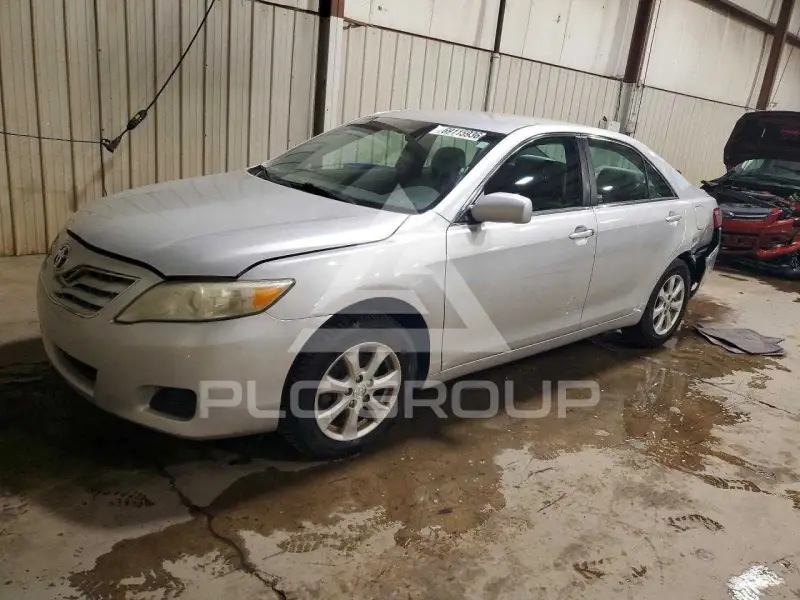 2011 Toyota CAMRY фото