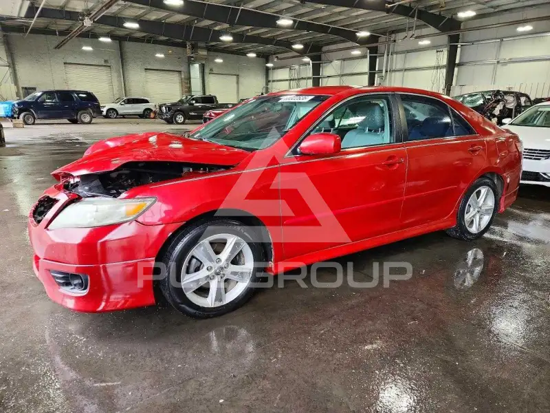 2011 Toyota CAMRY photo
