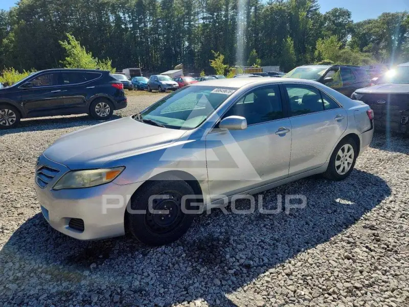 2011 Toyota CAMRY фото