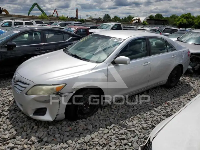 2011 Toyota CAMRY фото