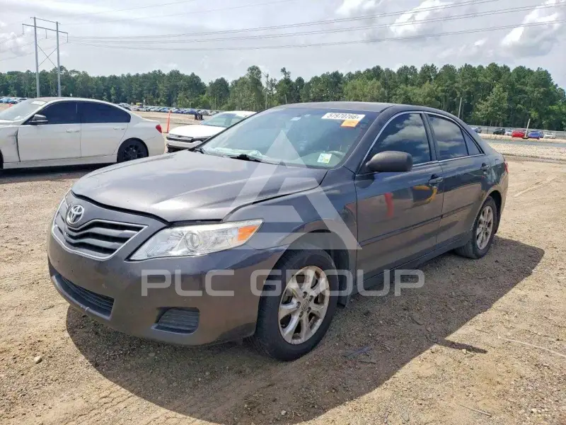 2011 Toyota CAMRY фото