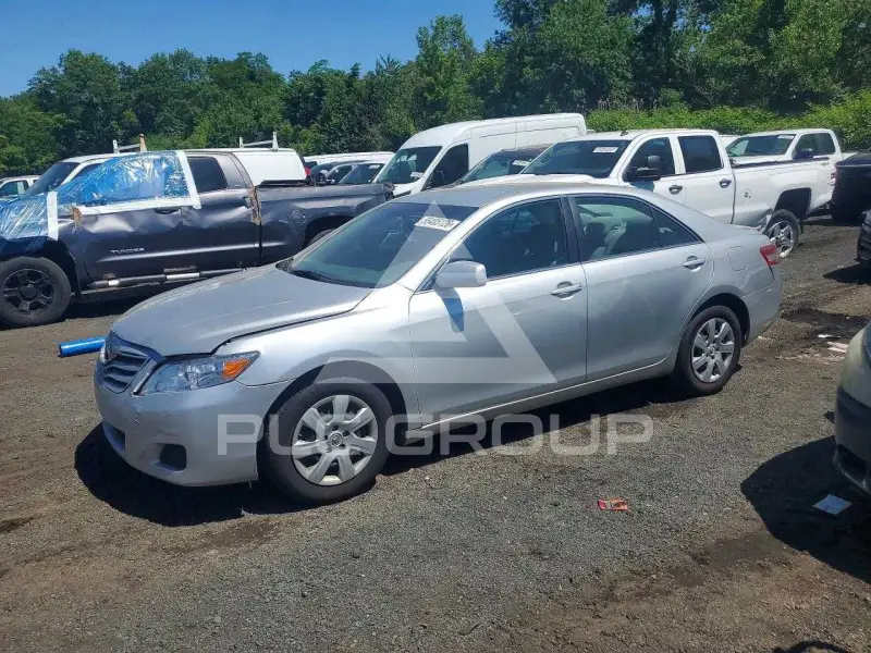 2011 Toyota CAMRY фото