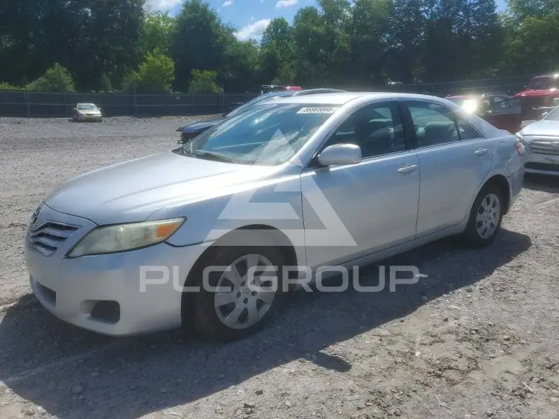 2011 Toyota CAMRY фото