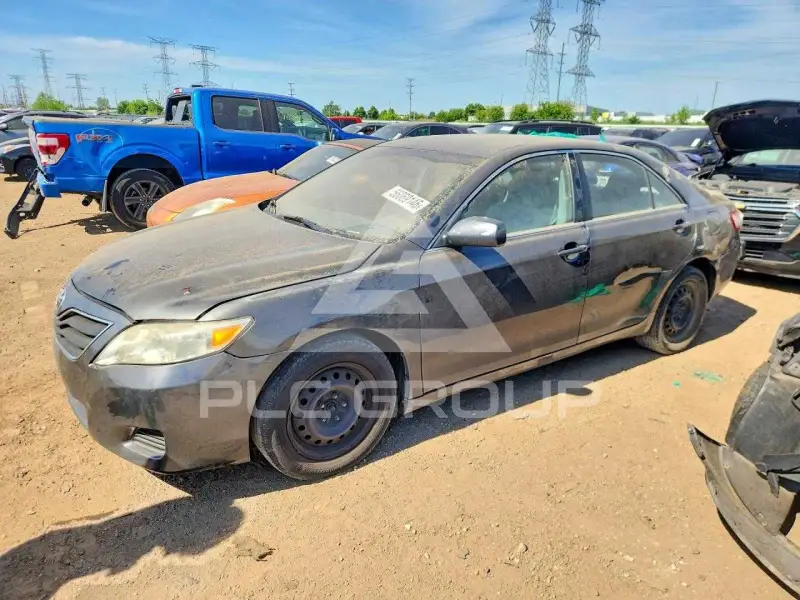 2011 Toyota CAMRY фото
