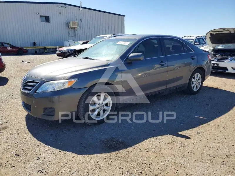 2011 Toyota CAMRY фото