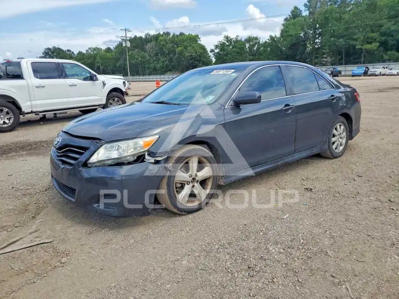 2011 Toyota CAMRY фото
