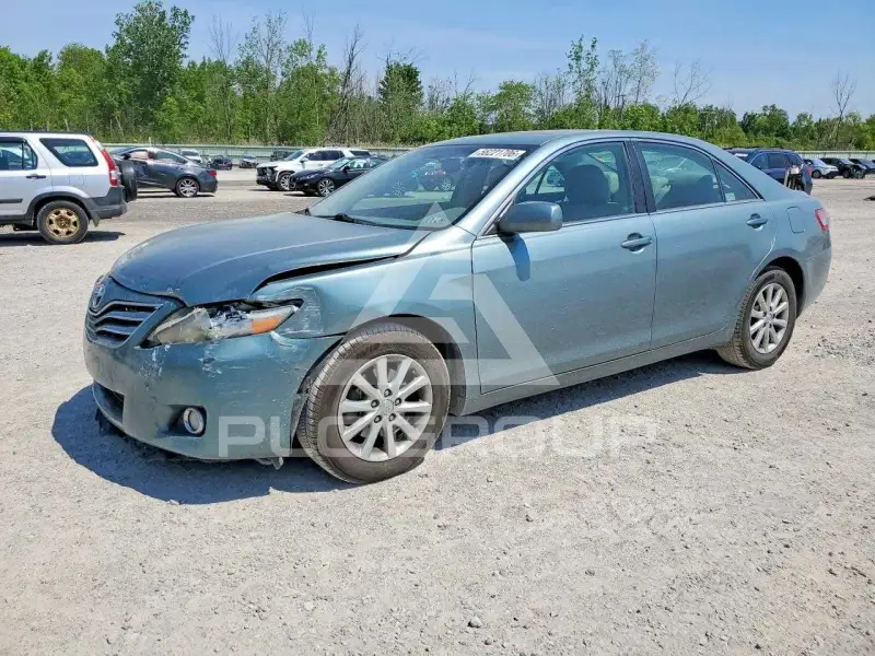 2011 Toyota CAMRY фото