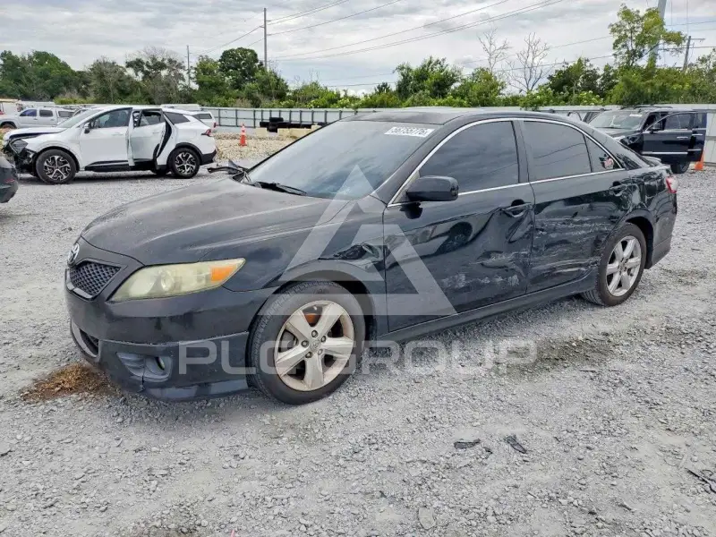 2011 Toyota CAMRY фото