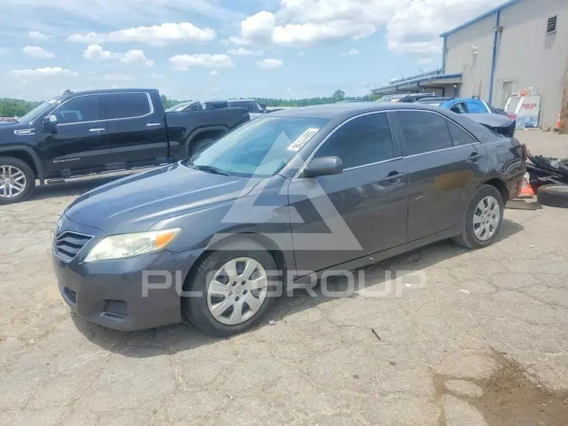 2011 Toyota CAMRY фото