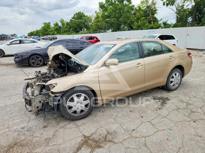 2011 Toyota CAMRY фото