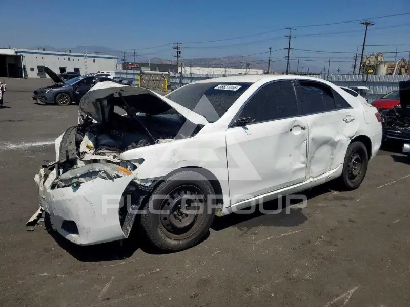 2011 Toyota CAMRY photo