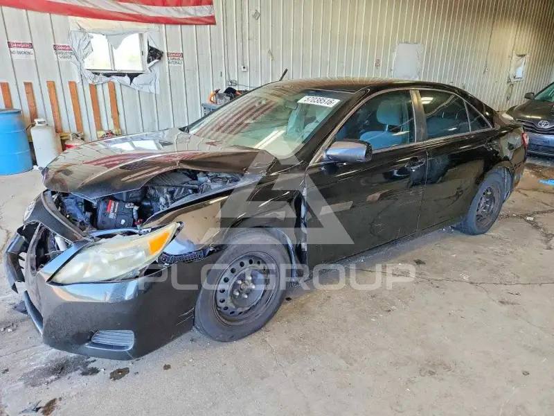 2011 Toyota CAMRY фото