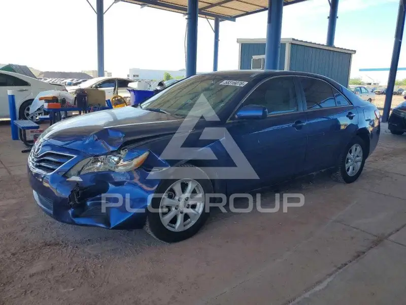 2011 Toyota CAMRY фото