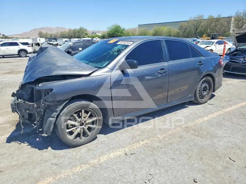 2011 Toyota CAMRY фото