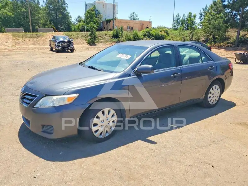 2011 Toyota CAMRY photo