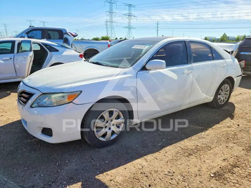 2011 Toyota CAMRY photo